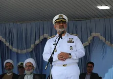 دریادار ایرانی: دلاورمردان ناوگروه ۸۶ به تمام دنیا نشان دادند در راه حق ایستاده‌ایم / پرچم جهان اسلام را بالاتر بردیم