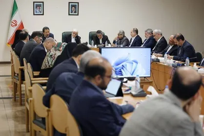 عارف: هیچ کس منکر وجود گرانی در بازار نیست / نباید در حوزه مسکن صرفا به بودجه دولت اتکا کرد