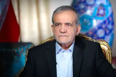 پزشکیان: به فعالیت‌های آژانس بدبینیم/ به هیچ‌وجه دنبال سلاح هسته‌ای نیستیم/ آغازگر جنگ نبودیم و نمی‌خواهیم جنگی ادامه پیدا کند + فیلم