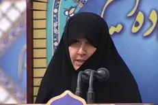 زنان باید در مسائل اجتماعی و سیاسی و ایجاد عدل و آرامش در محیط خانواده نقش داشته باشند
