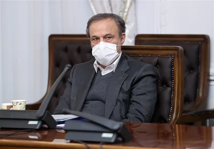 وزیر صمت: به دنبال بازبینی جدی تجارت خارجی کشور هستیم/ کشور را باید کارآفرینان بچرخانند