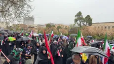 شکوه ایستادگی؛ مردم شیراز زیر باران روز قدس را به یادماندنی برگزار کردند+فیلم