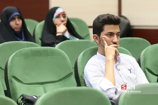 اکران مستند مردم نامحرم اند در دانشگاه تهران