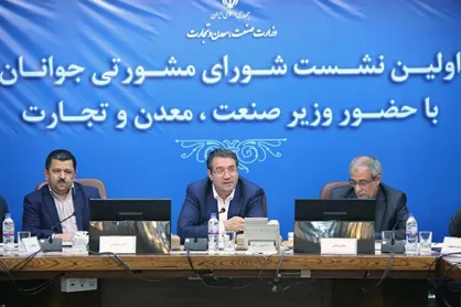 تولید از آبان تا اسفند ۹۷ سه برابر شد/ اعتماد به جوانان را در حرف و عمل اثبات کرده&zwnj;ام