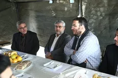 بازدید روسای سازمان برنامه و بودجه و حوزه هنری از پروژه «احمد»