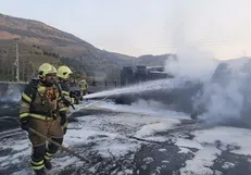 یک فوتی بر اثر واژگونی تانکر سوخت در کرمانشاه