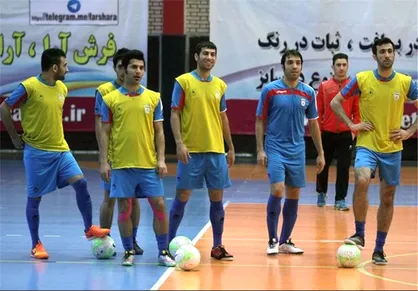 سرمربی تیم ملی فوتسال ۱۶ بازیکن را به اردو فراخواند