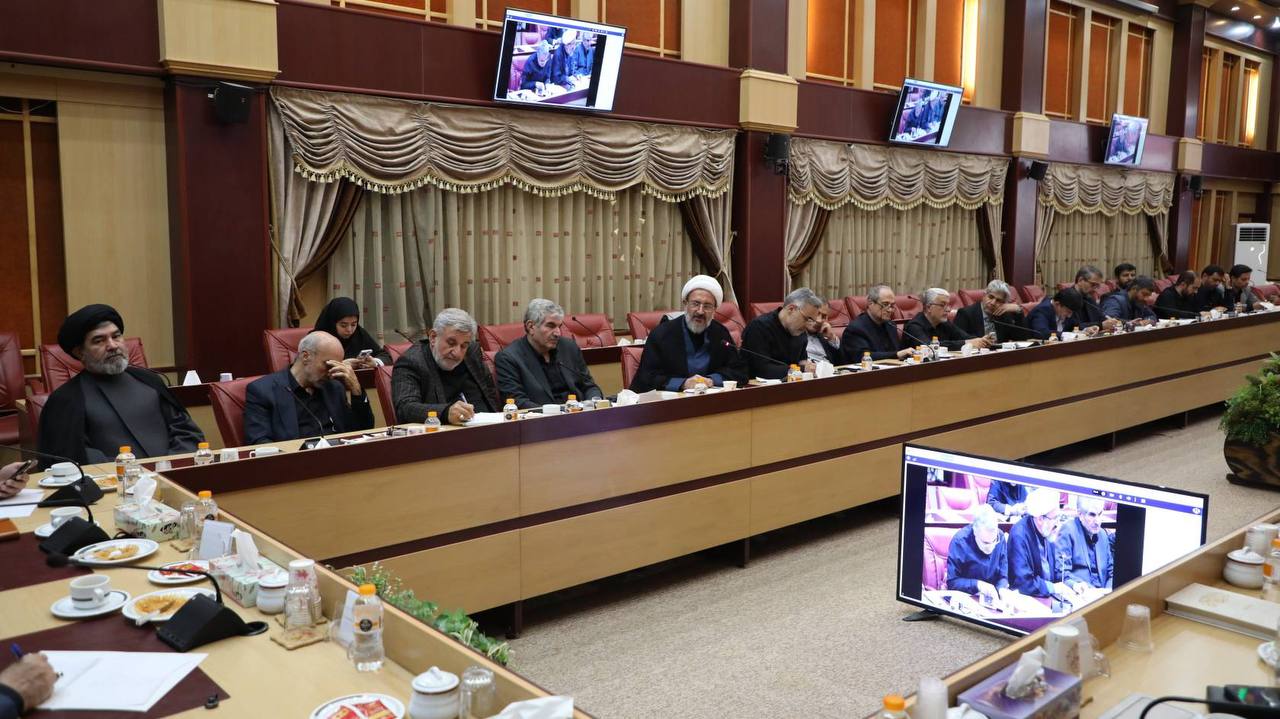 وزیر علوم: دانشگاهها در مراسم تشییع رهبر شهید، کانون خدمترسانی و نمایش دستاوردهای علمی کشور باشند وزیر علوم: دانشگاهها در مراسم تشییع رهبر شهید، کانون خدمترسانی و نمایش دستاوردهای علمی کشور باشند