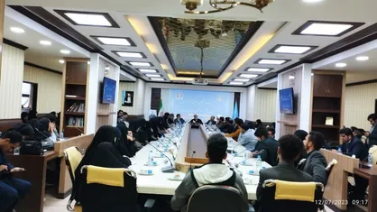 ضرورت تقویت امید در جامعه دانشجویی/سیاست زده نشوید