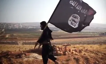 همدستی آشکار آمریکا با تروریست&zwnj;ها/ بالگردها فرماندهان داعش را از &laquo;المیادین&raquo; بردند