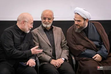 احوالپرسی و عرض تسلیت رئیس مجلس با فرزندان رهبر شهید انقلاب + فیلم