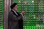 تجدید میثاق ابراهیم رئیسی با امام خمینی (ره) و شهدا