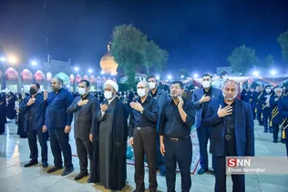 مراسم شام غریبان و لاله‌گردانی شهادت حضرت اباعبدالله الحسین(ع) و شهدای کربلا، شامگاه ۱۷ مرداد ماه ۱۴۰۱ با حضور آیت الله ابراهیم کلانتری تولیت آستان مقدس حضرت شاهچراغ(ع)، خادمین، زائرین و مجاورین بارگاه ملکوتی حرم مطهر حضرت شاهچراغ(ع) شیراز برگزار شد.