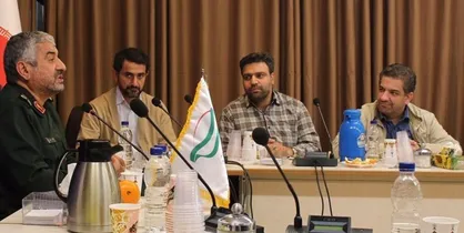 جمعی از اساتید دانشگاه&zwnj;ها با فرمانده کل سپاه دیدار و گفتگو کردند