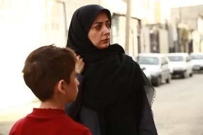 فیلم بلند داستانی &laquo;با تو می&zwnj;مانم&raquo; در تهران کلید خورد