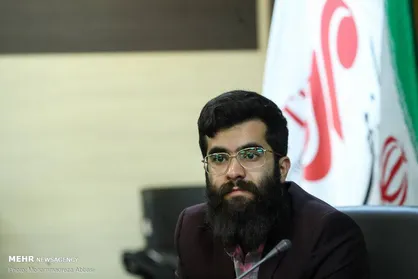 سلبریتی معترض، محصول صدا و سیمای بی برنامه