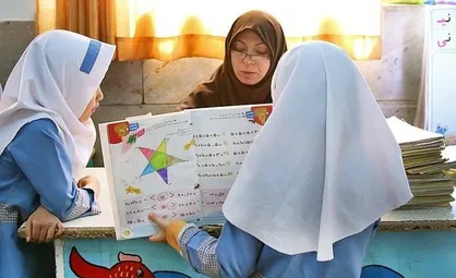 جبران کمبود ۱۹۴ هزار نیرو با ندادن معلم به مدارس!