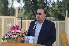 دانش آموزان دبیرستان مفید تهران در مراوه تپه مدرسه می‌سازند