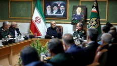 پزشکیان: اقتدار دفاعی کشور مرهون مجاهدت و آمادگی نیرو‌های مسلح است
