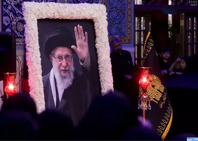 پخش زنده مراسم چهلمین روز تدفین رهبر شهید انقلاب