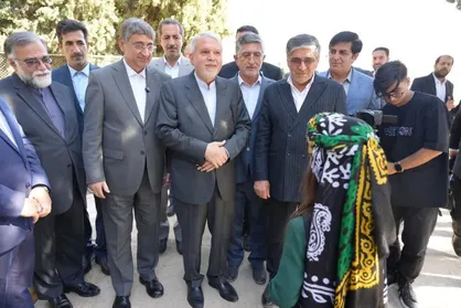 ورود وزیر میراث&zwnj;فرهنگی، گردشگری و صنایع دستی به لرستان