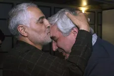 ببینید| ردپای حاج قاسم در سینمای حاتمی‌کیا؛ از یک دیدار تا فیلم «موسی(ع)»
