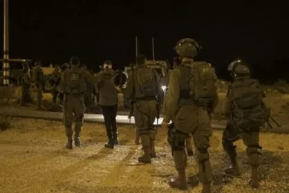 حملات شبانگاهی اشغالگران در شرق غزه/ یک نفر شهید شد