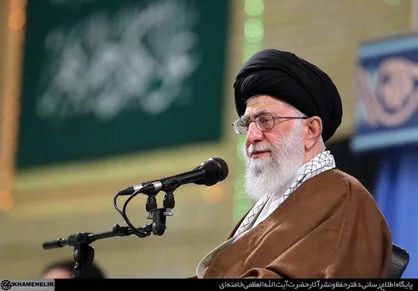 آیت&zwnj;اللهی از جنس بتن