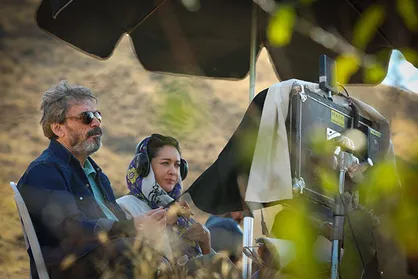 حسین علیزاده و نیکی کریمی در &laquo;آتابای&raquo; در راه جشنواره فیلم فجر