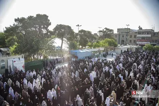 اقامه نماز عید فطر در حرم حضرت معصومه (س)