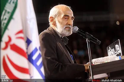 چرا درِ این جاسوسخانه را نمی&zwnj;بندید؟!