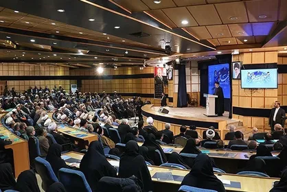 تقدیر از &laquo;بنیاد مستضعفان&raquo; در بیست و نهمین اجلاس سراسری نماز