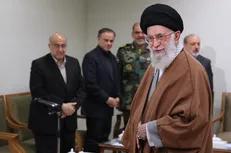 پیام جاودانه شهیدان برحذر داشتن جامعه از ترس و اندوه است/ راز اقتدار یک ملت وجود جوانان دلیر، نترس و آماده ایستادگی در عرصه‌های گوناگون است