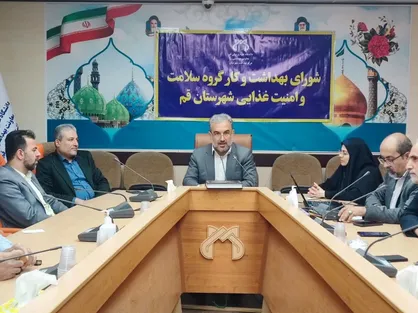 فرماندار قم: فضای مجازی ناسالم مانع جدی برای ازدواج و فرزندآوری است