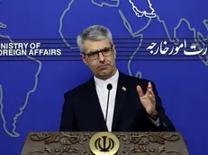 خبرنگاران با صدای بلند فریاد بزنند و در رسانه‌ها مطرح کنند «ما در میانه یک فرایند دیپلماتیک با یک تجاوز مواجه شدیم»