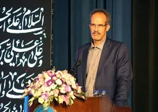 مرتفع شدن مشکلات اداری و مالی دانشگاه‌ها به افزایش شادابی علمی کمک می‌کند