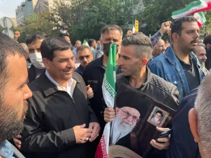 معاون اول رئیس&zwnj;جمهور در راهپیمایی محکومیت حادثه تروریستی حرم شاهچراغ شرکت کرد