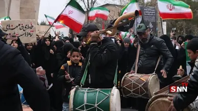 حضور حماسی دانشجویان بسیجی و بصیر اردبیلی در دفاع از آرمان‌های انقلاب + فیلم