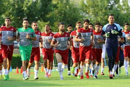 دیدار دوستانه تیم کاپیتان&zwnj;های ملی پوش در سیمرغ نیمه تمام ماند
