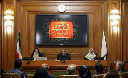 بیرون زدن &laquo;دم خروس&raquo; شورای شهر در موضوع &laquo;استعفای نجفی&raquo;