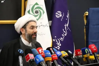 حجت الاسلام رستمی: جریان مقاومت در دانشگاه&zwnj;های جهان را پیگیری می&zwnj;کنیم / پیام&zwnj;هایی را از طرف دانشجویان و اعضای هیئت علمی به دانشگاهیان دنیا ارسال کرده&zwnj;ایم + فیلم