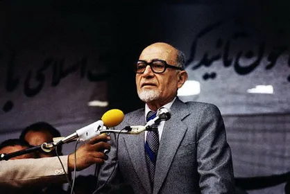 تصاویر کمتر دیده شده از صحبت&zwnj;های مهدی بازرگان در مورد ارتباط با آمریکا