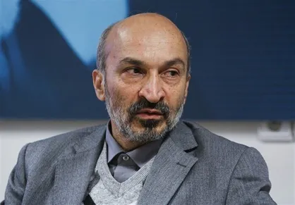 رئیس دانشگاه تهران: شهیدان لاریجانی و خرازی جزو سیاستمداران عاقل کشور و مورد وثوق رهبر شهید بودند + فیلم