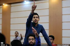 دانشجویان باید مطالبه‌گر حق باشند