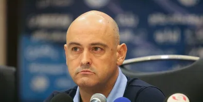 ماتا: یک تیم نمی&zwnj;تواند با ۲ بازیکن به میدان برود