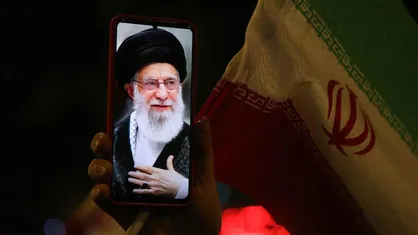 ما مخالف وضعیت فعلی هستیم، اما پشت رهبر را خالی نمی&zwnj;کنیم