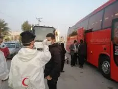 معاینه مسافران در ورودی و خروجی شهر‌ها و پایانه‌های مسافری آغاز شد / محدودیت تردد محموله‌های ترافیکی