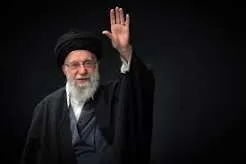 او رفت، اما در قلب‌ها ماندگار شد؛ تصاویری از مراسم باشکوه تشییع امام شهید در قم + فیلم