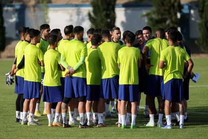 پاداش نکونام به شاگردانش