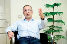 اوضاع اقتصاد کشور در سال ۹۷ بدتر می‌شود